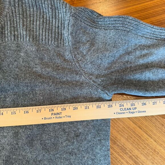 LL Bean 100% Lambs Wool Sweater Mens Large Gray Henley 3 Button Pullover EUC - Picture 10 of 12